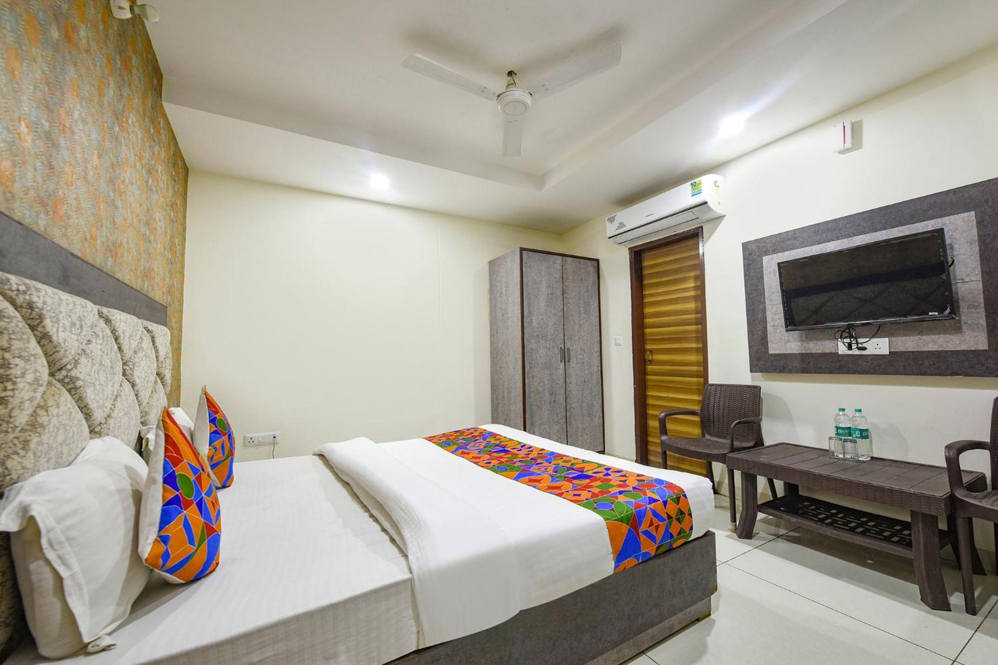 Fabhotel Green Valley Chandīgarh 外观 照片
