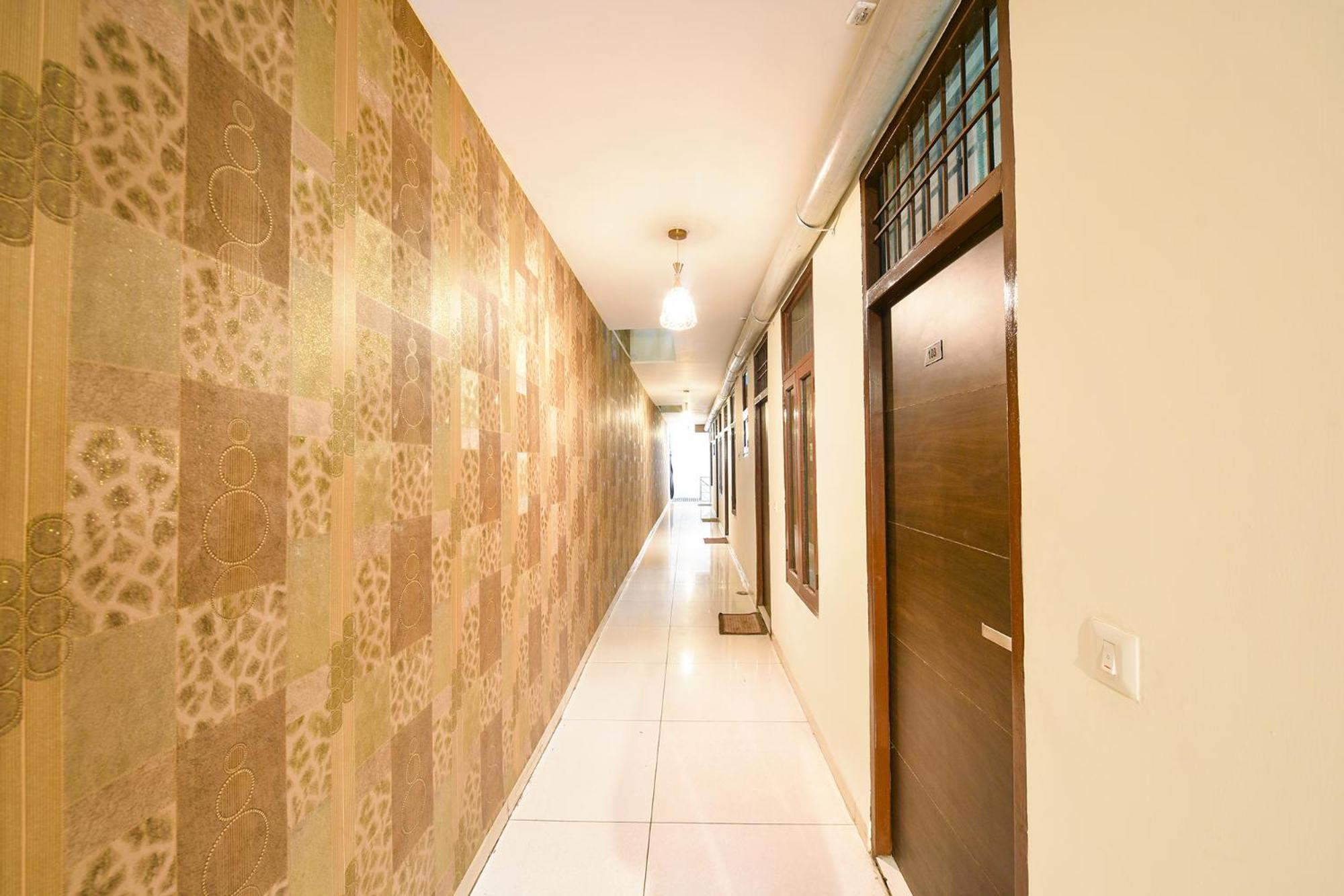Fabhotel Green Valley Chandīgarh 外观 照片